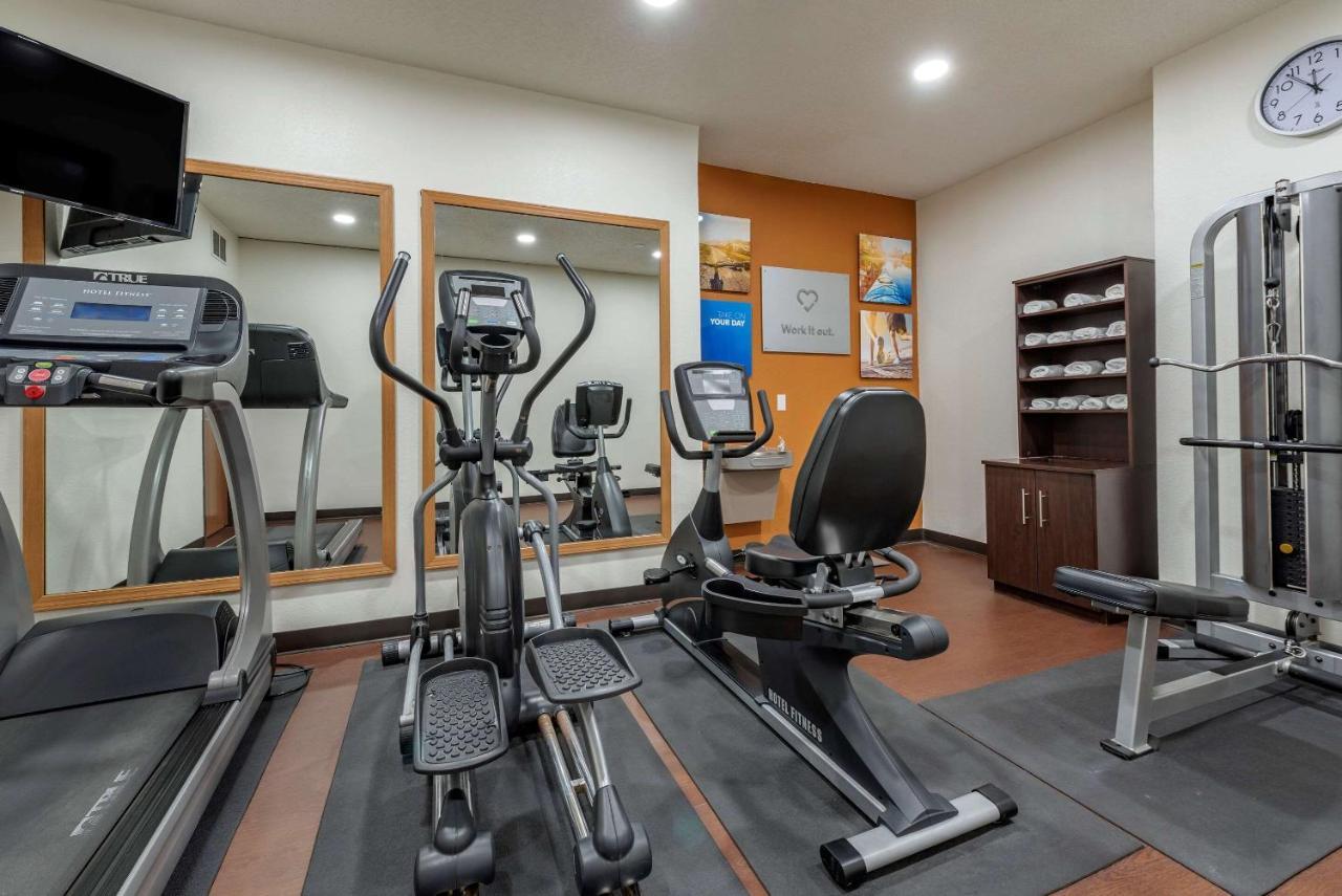 Comfort Suites Auburn Near I-69 Bagian luar foto