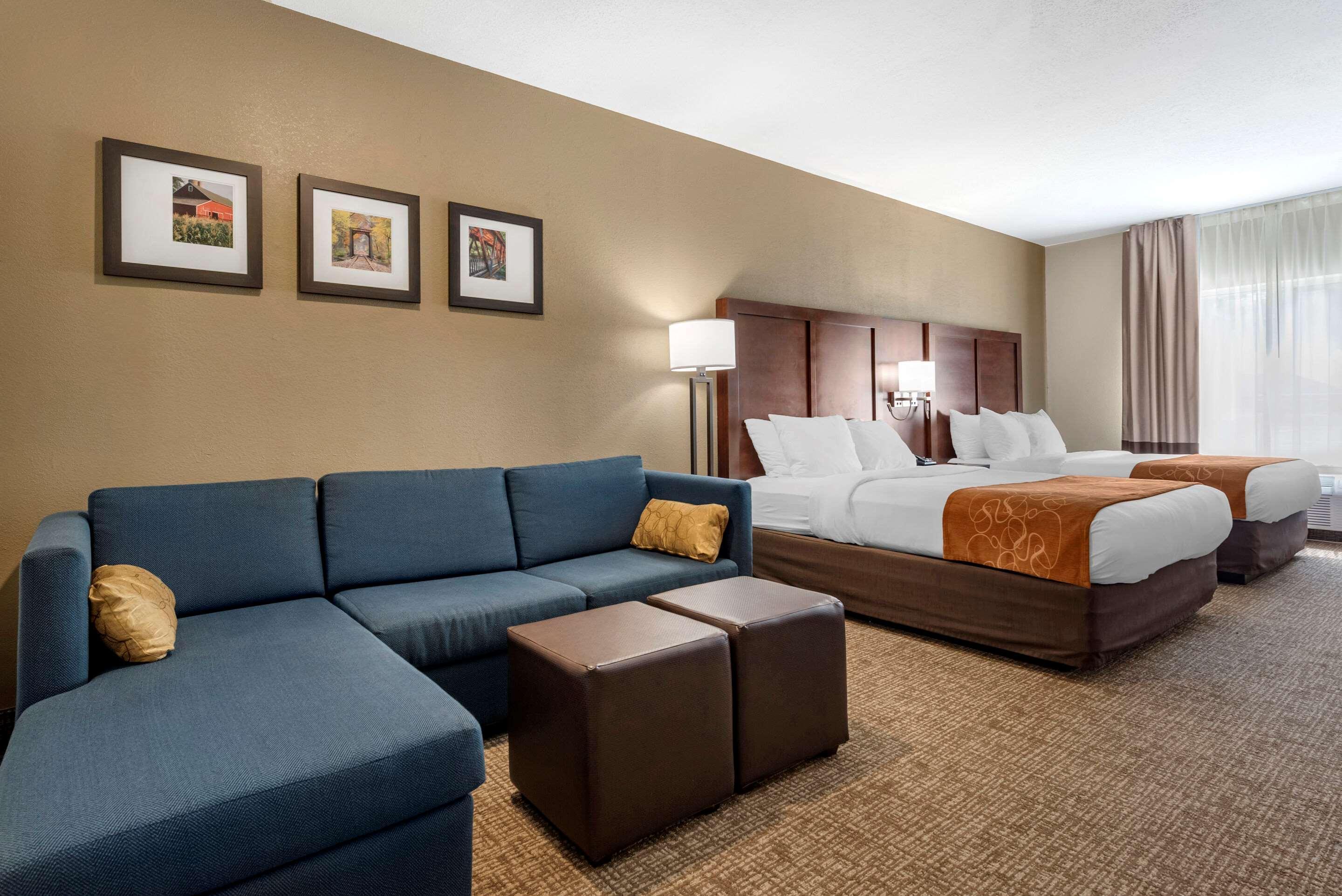 Comfort Suites Auburn Near I-69 Bagian luar foto