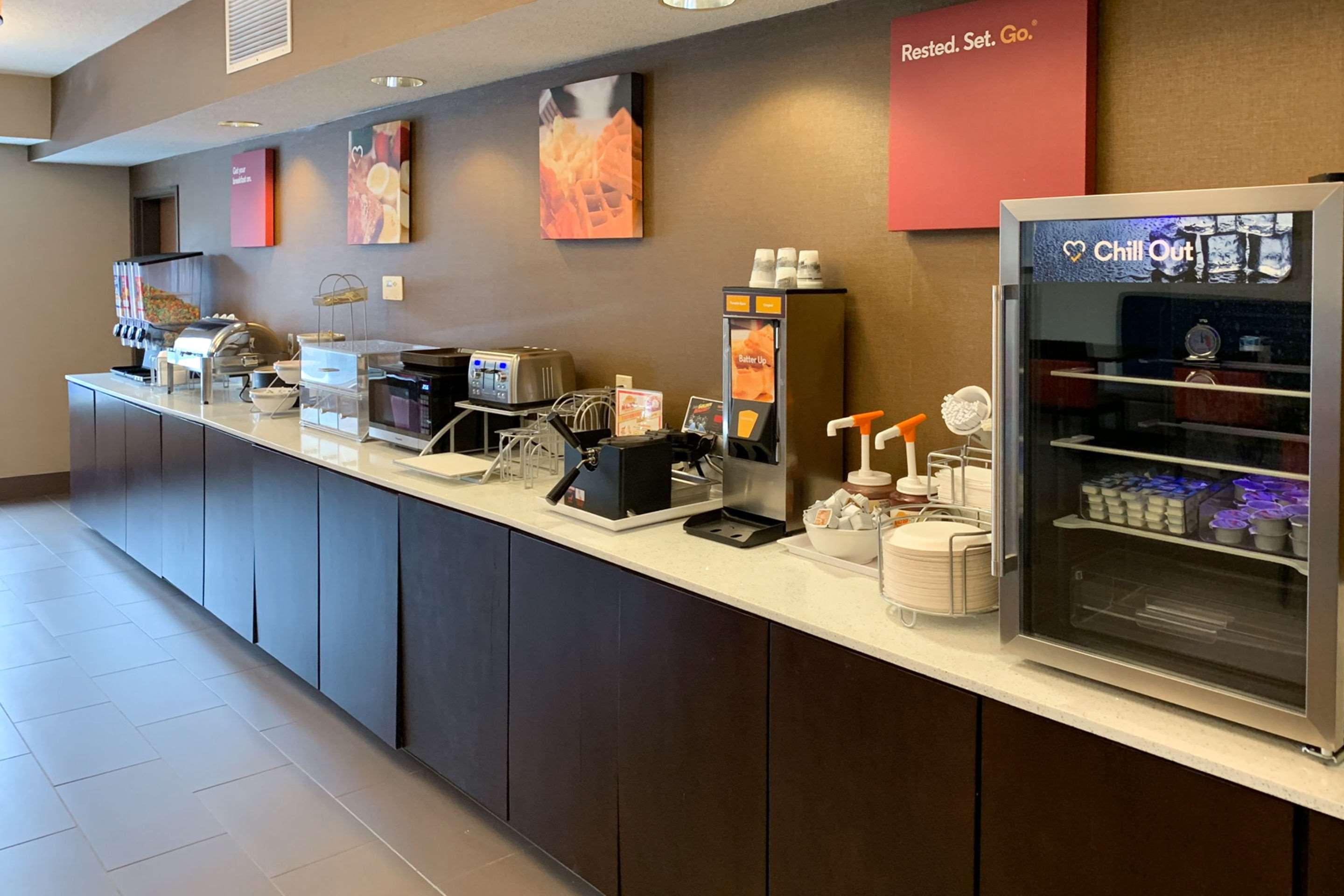 Comfort Suites Auburn Near I-69 Bagian luar foto